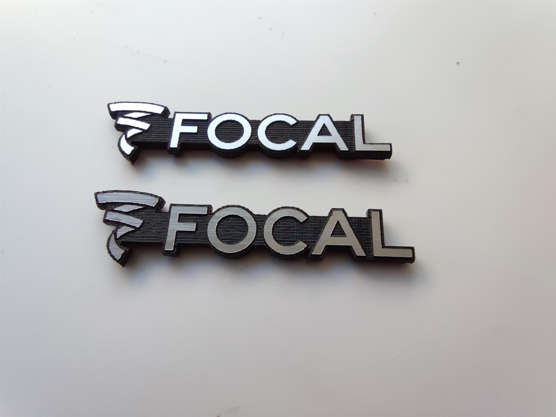 Focal çerçevesiz hoparlör ve otomobil kapı logosu - Görsel 3