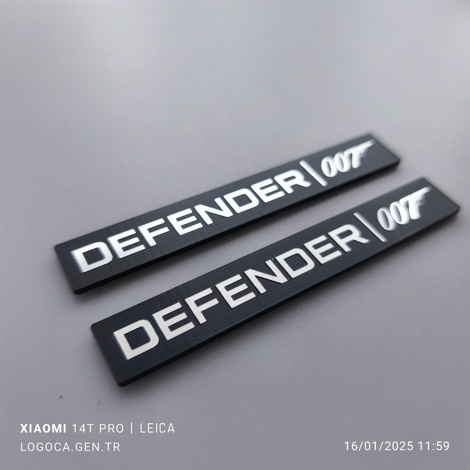 Land Rover Defender 007 Etiket 2 li takım - Görsel 1