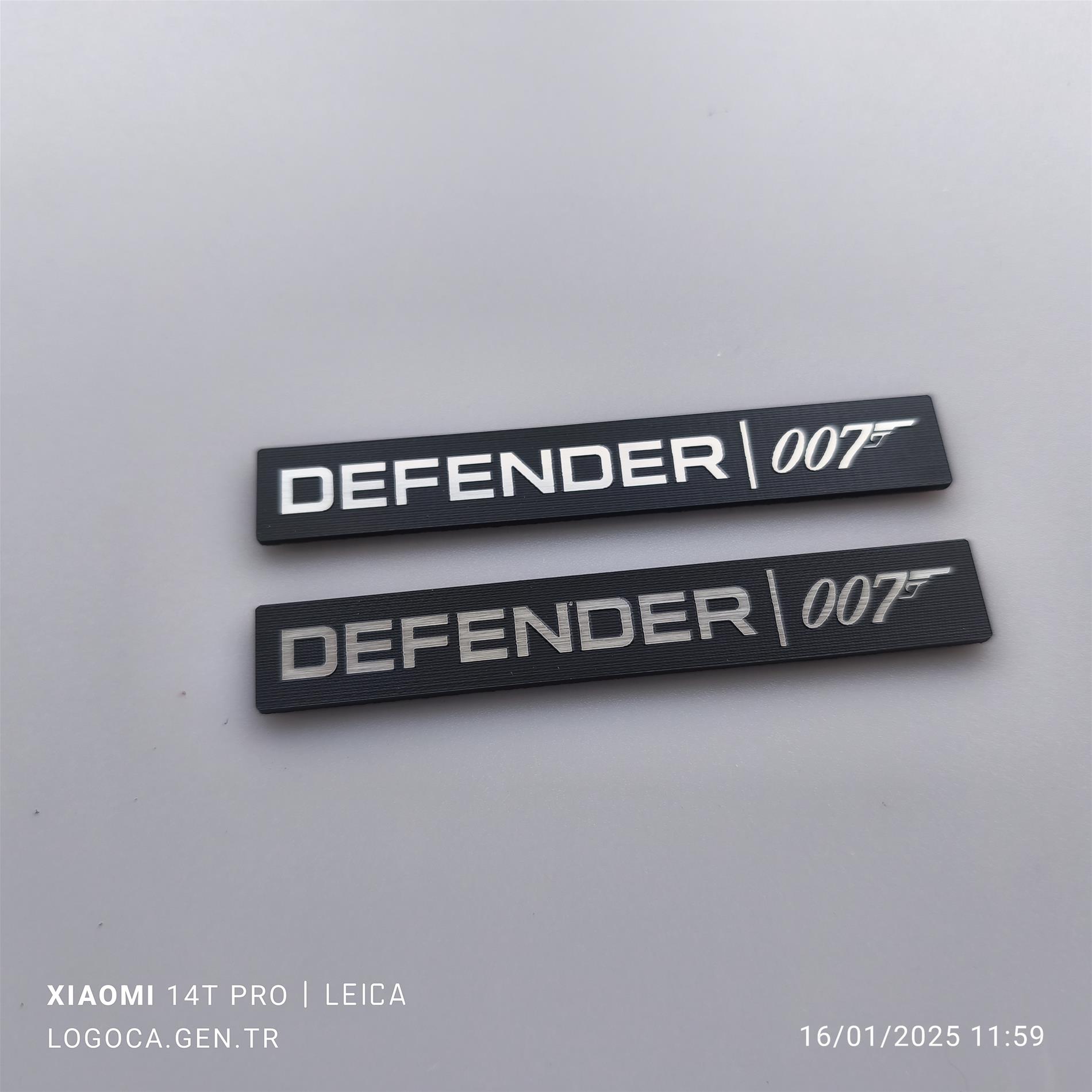 Land Rover Defender 007 Etiket 2 li takım - Görsel 3
