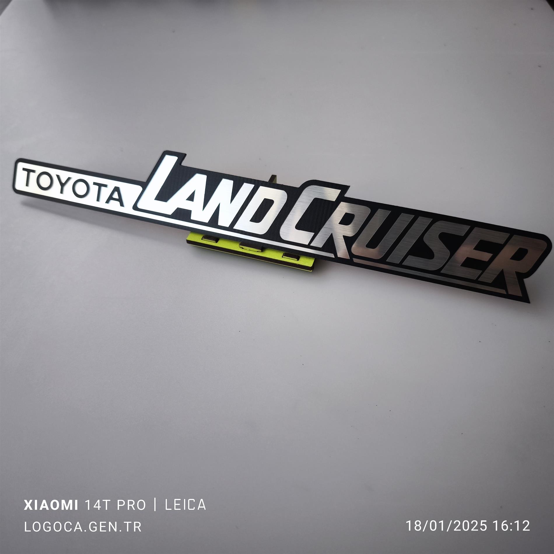Toyota Land Cruiser gümüş siyah plastik etiket - Görsel 8