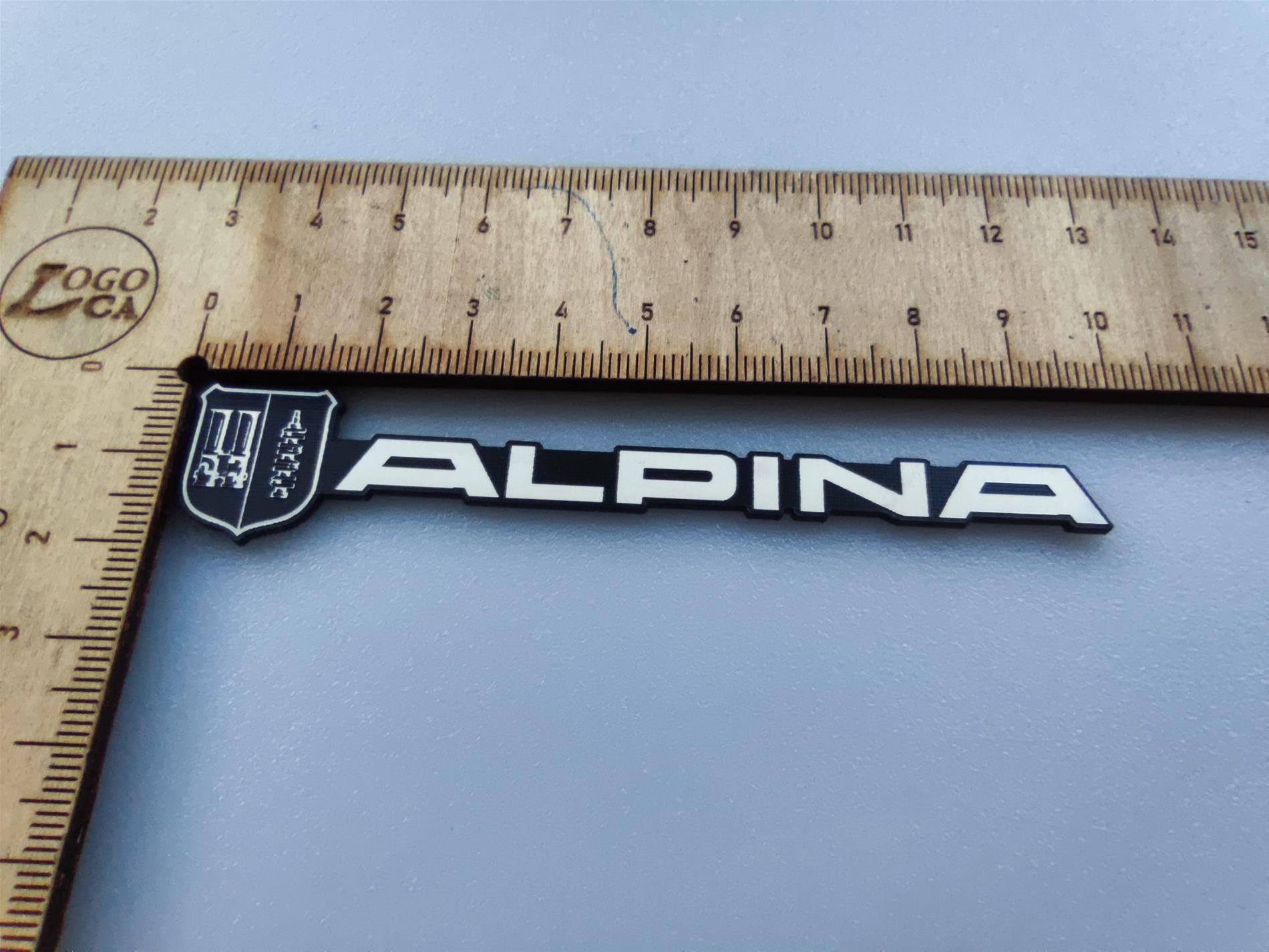 Alpina yazılı logolu etiket - Görsel 5