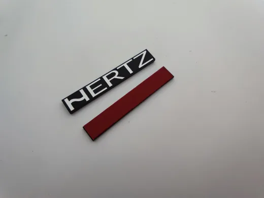 Hertz Logosu Etiket - Dayanıklı, Şık ve Kaliteli Araç Stickerları