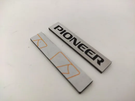 Pioneer Eski seri logosuz siyah yazılı gümüş logo