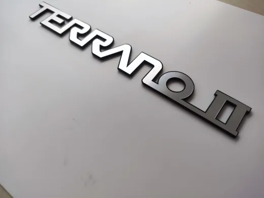 Nissan Terrano 2 yazı etiket