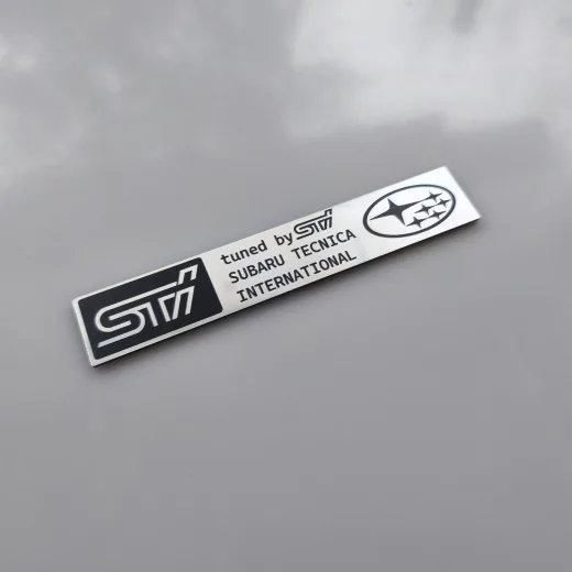 Subaru sti etiket 2 farklı ölçü
