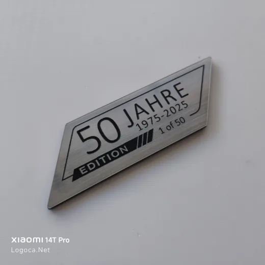 BMW 3 Serisi 50 Jahre Edition (1975-2025) Plastik Etiket - özelleştirilebilir Sınırlı Üretim sayısı (1/50)