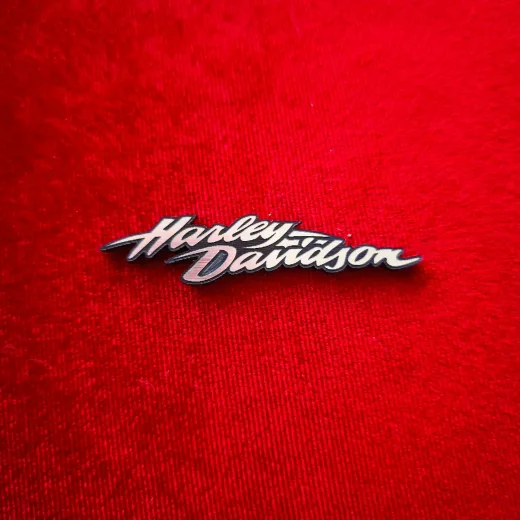 Harley Davidson Akrilik Amblem - Siyah & Gümüş Kabartmalı Logo