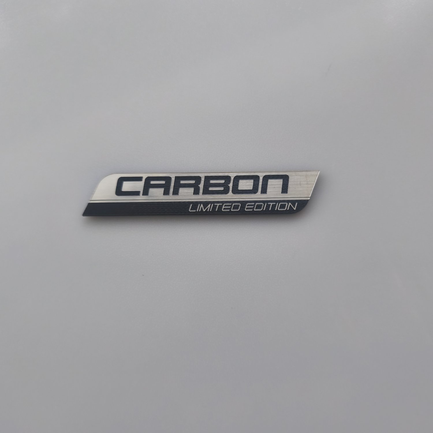 BMW Carbon Limited Edition Alüminyum Görünümlü plastik Etiket - Görsel 3