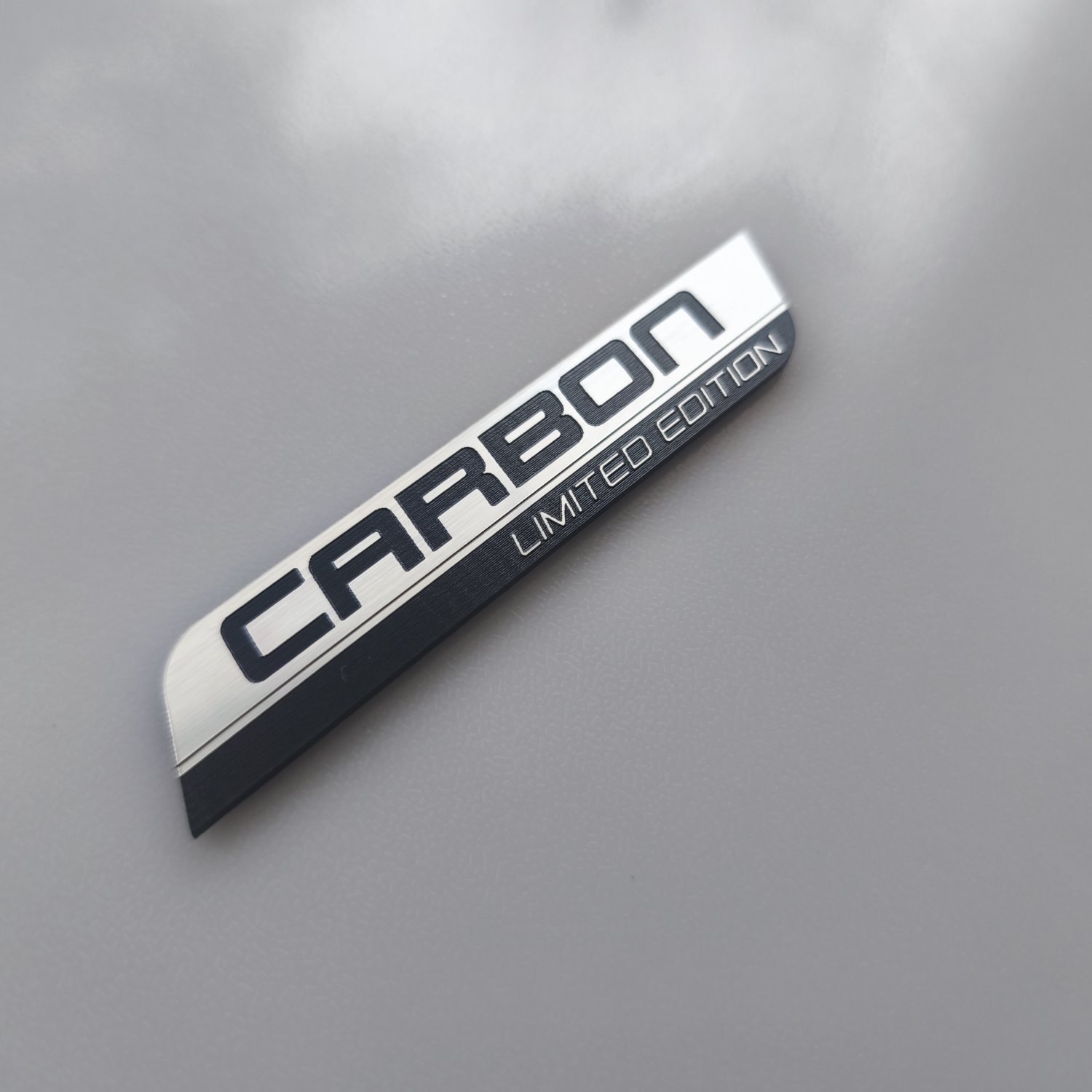 BMW Carbon Limited Edition Alüminyum Görünümlü plastik Etiket - Görsel 1