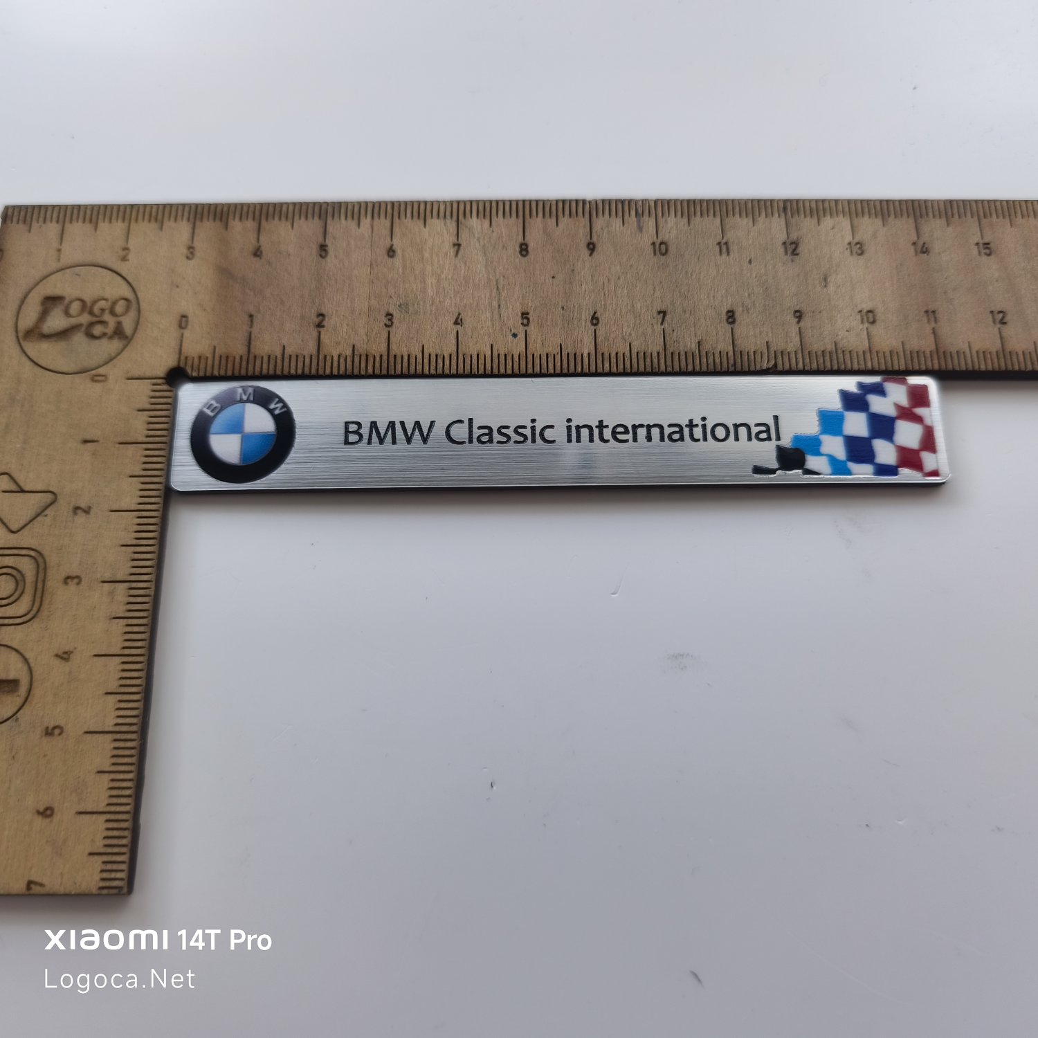 BMW classic international bayraklı renkli plastik etiket - Görsel 4