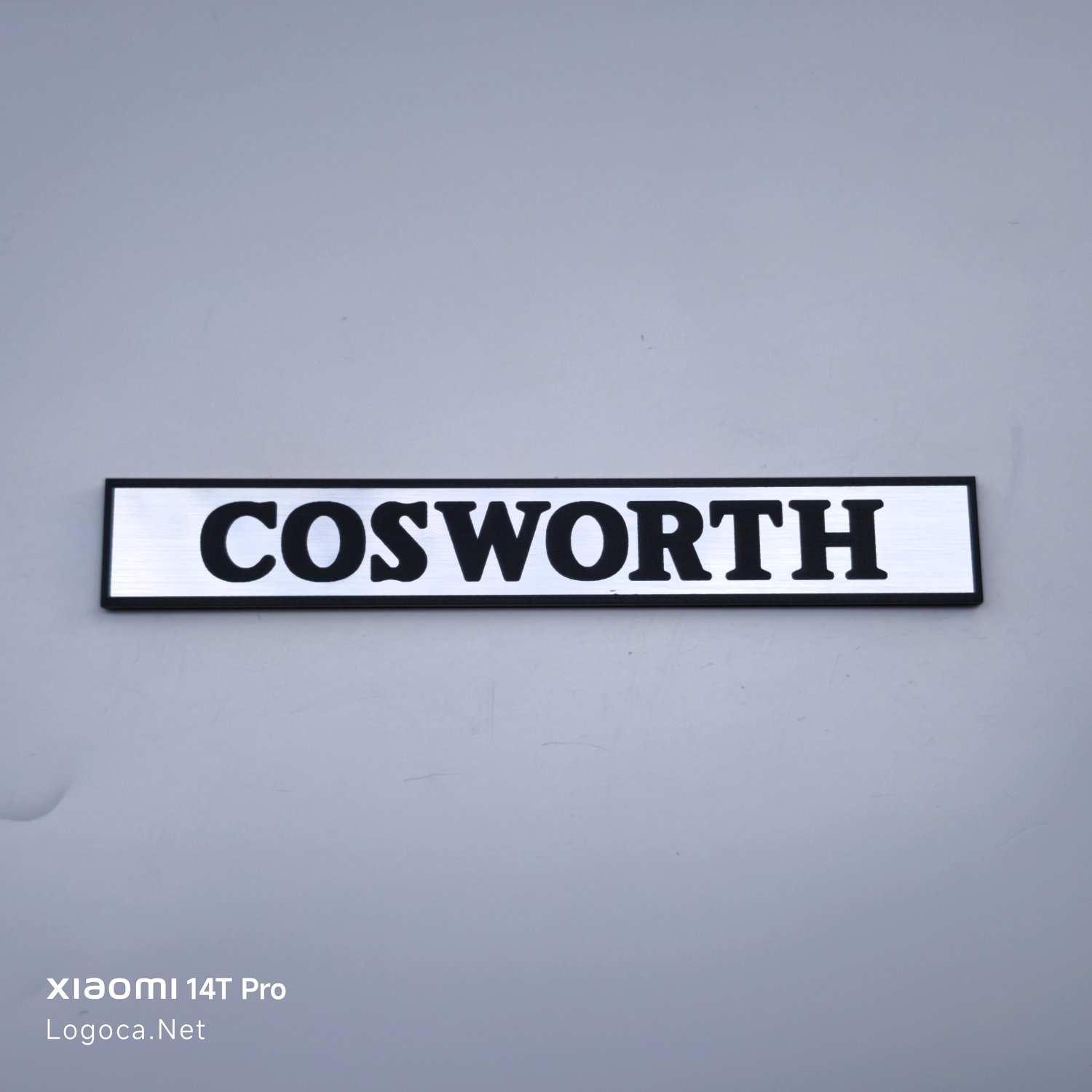 Cosworth plastik Bagaj Yazısı Amblemi - Şık ve Dayanıklı - Görsel 1