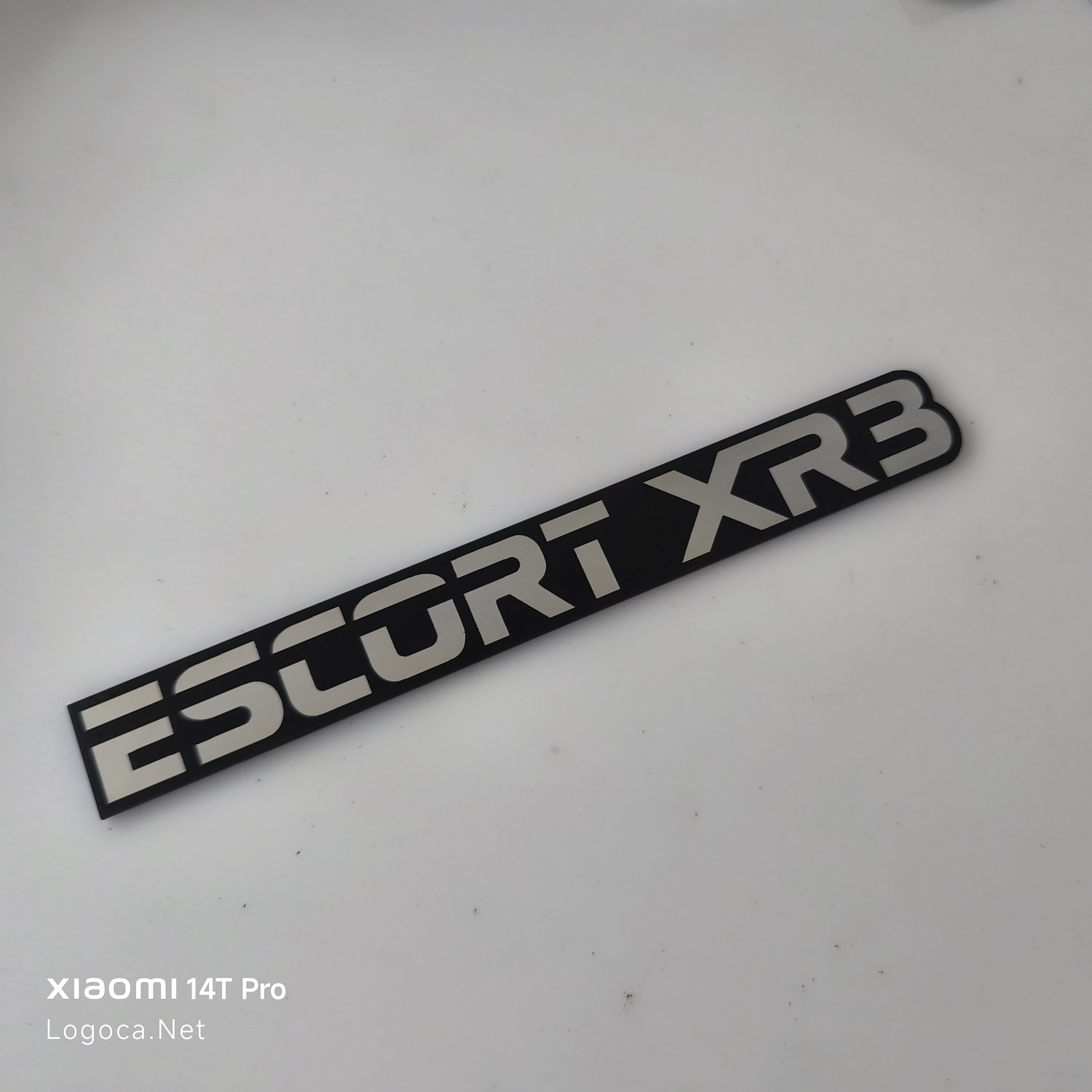 Ford Escort XR3 Tek Parça Bagaj Amblemi | XR3 Yazısı Logo Sticker - Görsel 1