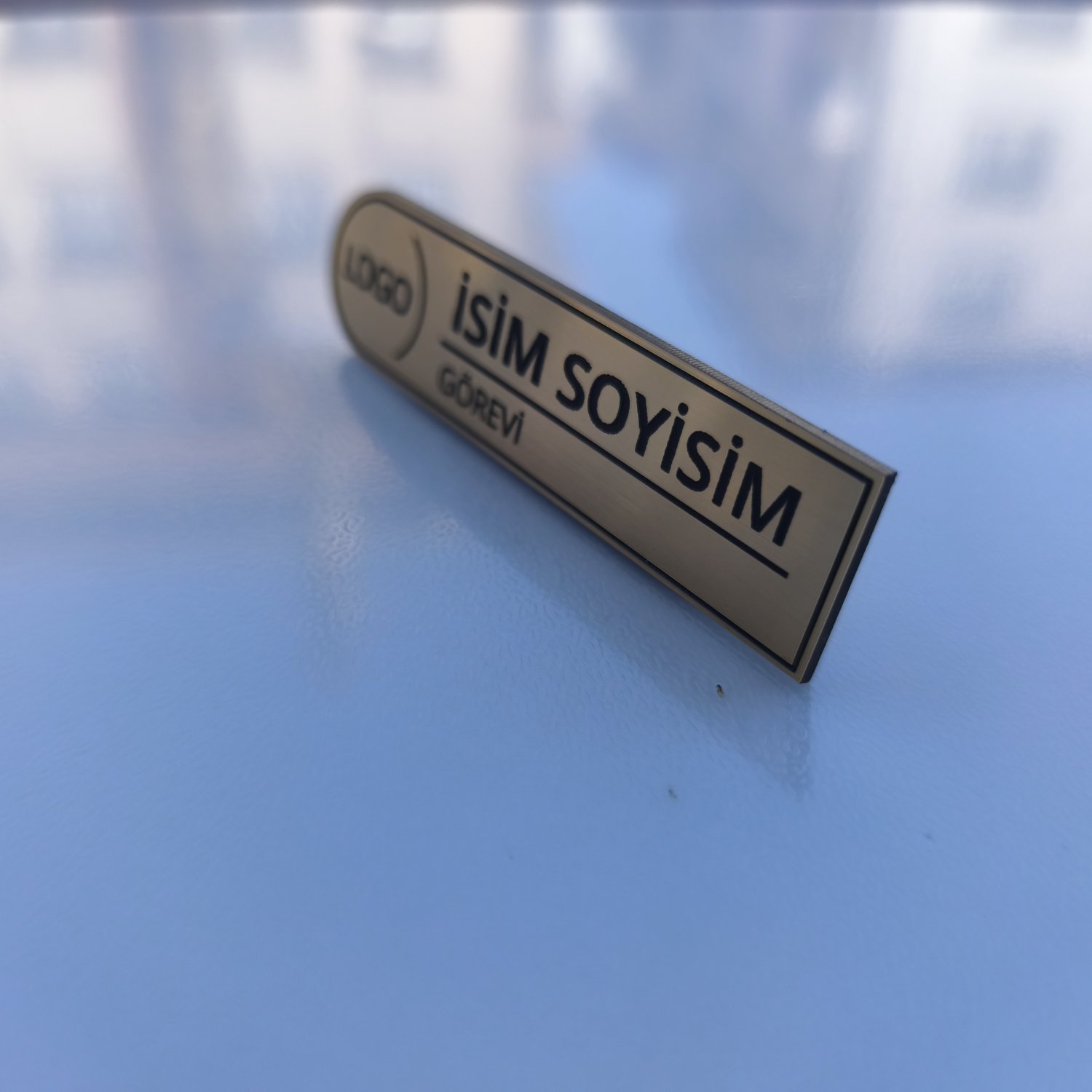 Özelleştirilebilir Şık Mıknatıslı Yaka Kartı 7,5x2cm - Pratik ve Zarif Çözüm için Hemen Tasarla - Görsel 12