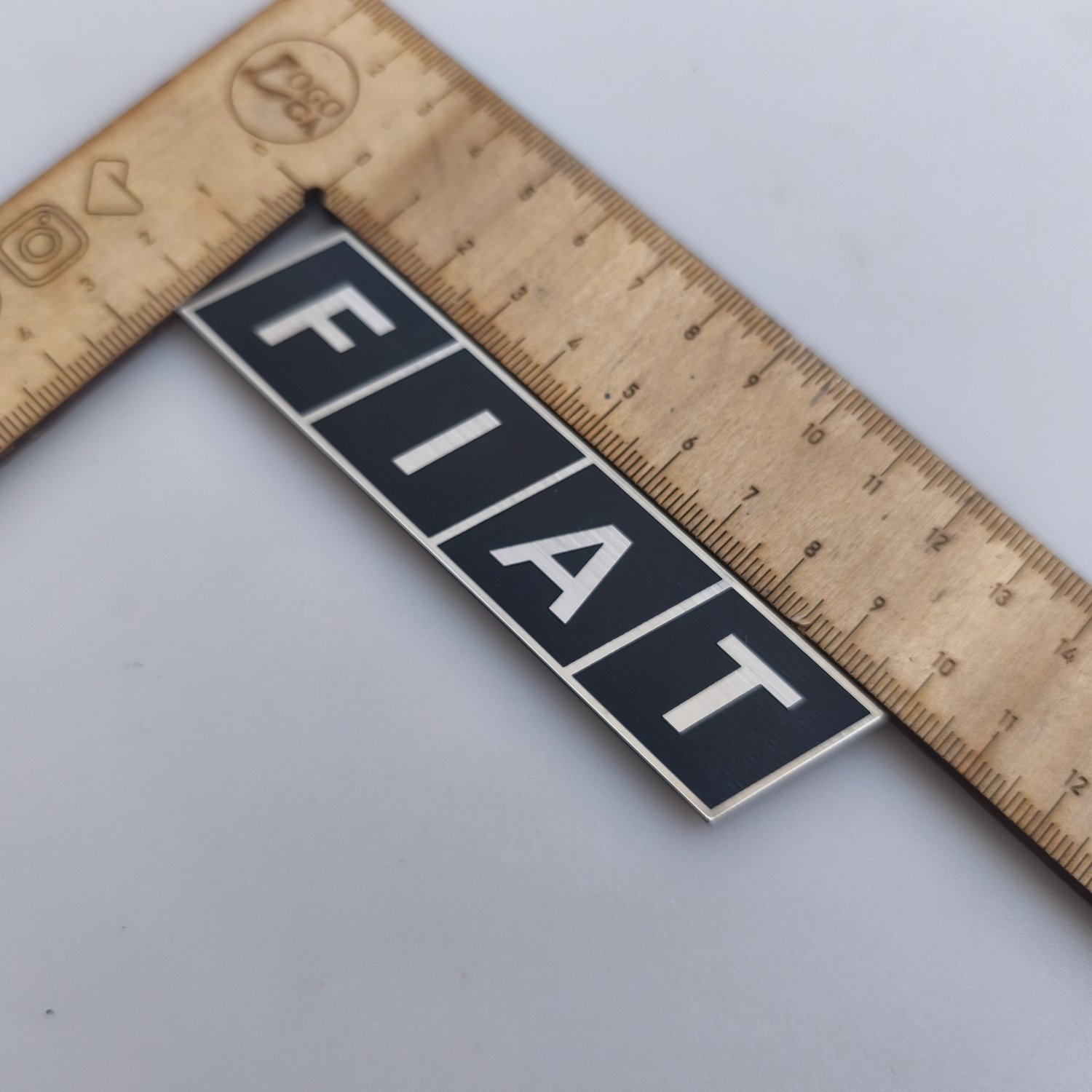 Tofaş için Fiat yazılı Plastik Araba Etiketi - Görsel 6