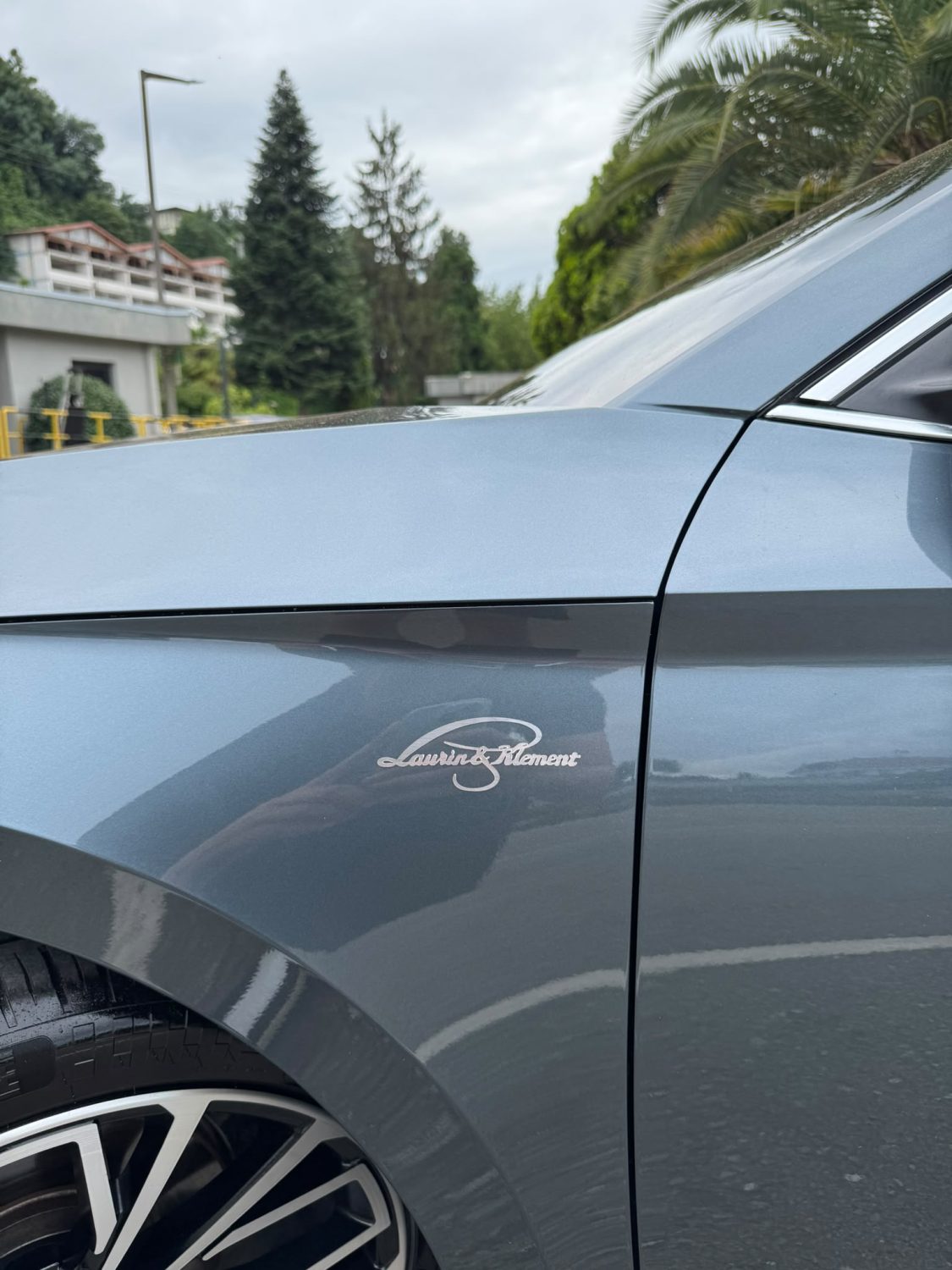 Skoda Laurin Klement Metalik Etiket Takımı - Görsel 3